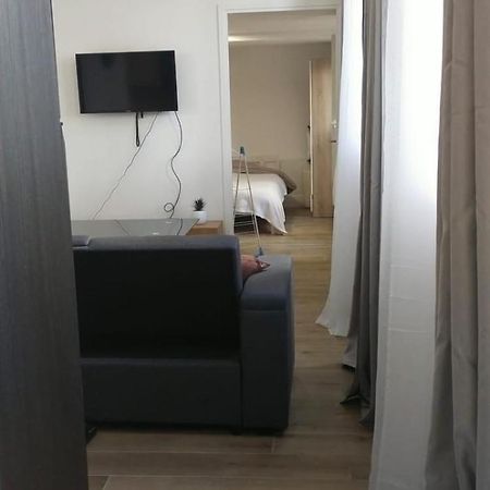 2 Piece Avec Terrasse Ensoleille Apartment ซูเรน ภายนอก รูปภาพ