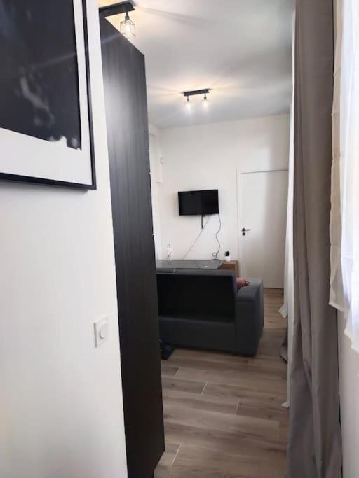 2 Piece Avec Terrasse Ensoleille Apartment ซูเรน ภายนอก รูปภาพ