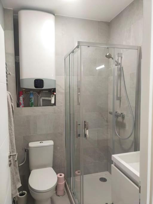 2 Piece Avec Terrasse Ensoleille Apartment ซูเรน ภายนอก รูปภาพ
