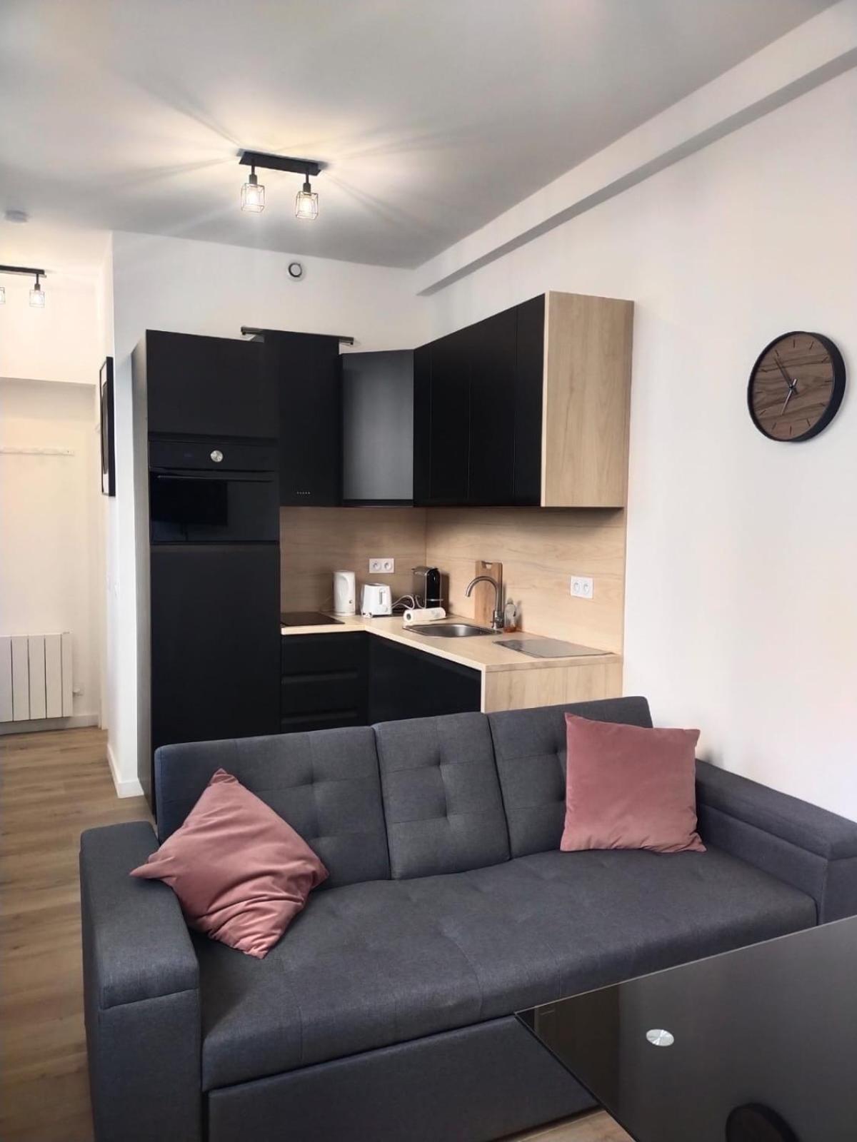 2 Piece Avec Terrasse Ensoleille Apartment ซูเรน ภายนอก รูปภาพ